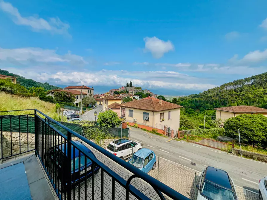 Immagine 13 di Casa bifamiliare in vendita  a Ameglia