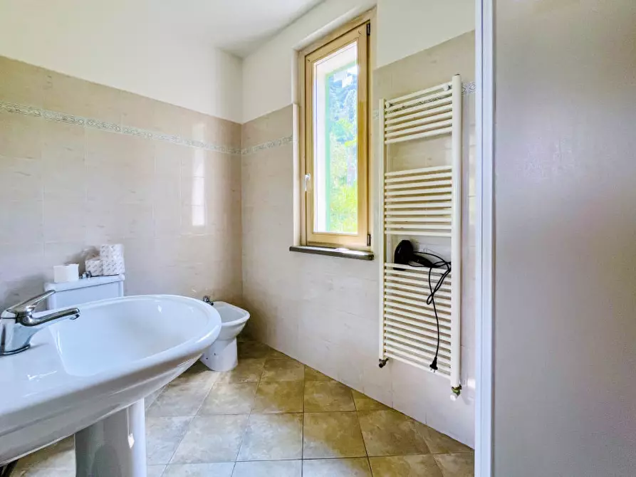 Immagine 24 di Casa bifamiliare in vendita  a Ameglia