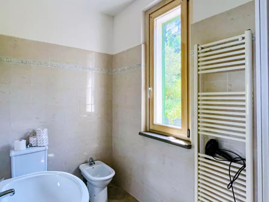 Immagine 25 di Casa bifamiliare in vendita  a Ameglia