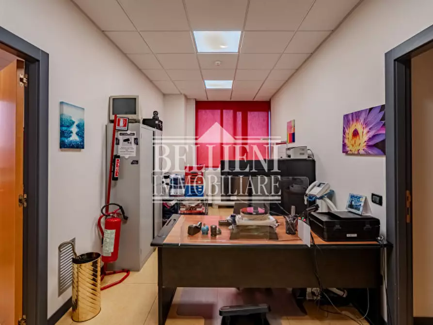 Immagine 2 di Ufficio in vendita  in via Brescia a Torri Di Quartesolo