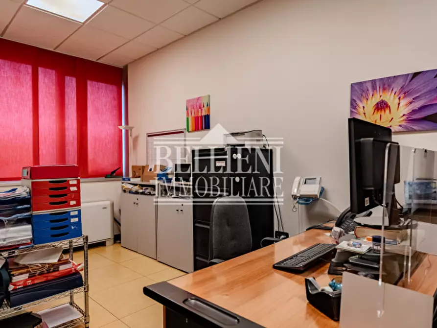 Immagine 3 di Ufficio in vendita  in via Brescia a Torri Di Quartesolo