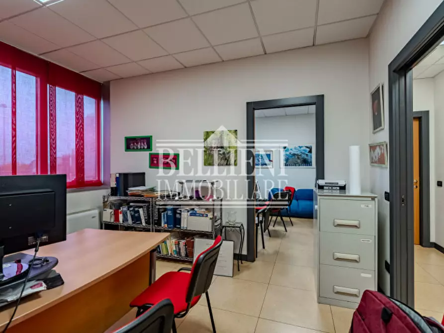 Immagine 5 di Ufficio in vendita  in via Brescia a Torri Di Quartesolo