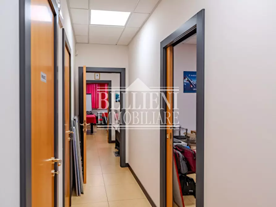 Immagine 11 di Ufficio in vendita  in via Brescia a Torri Di Quartesolo