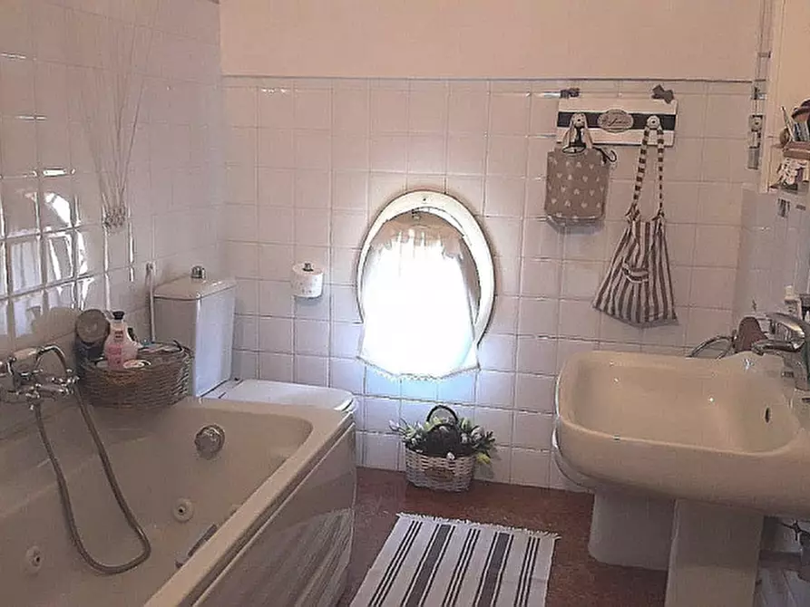 Immagine 8 di Appartamento in affitto  a Modena