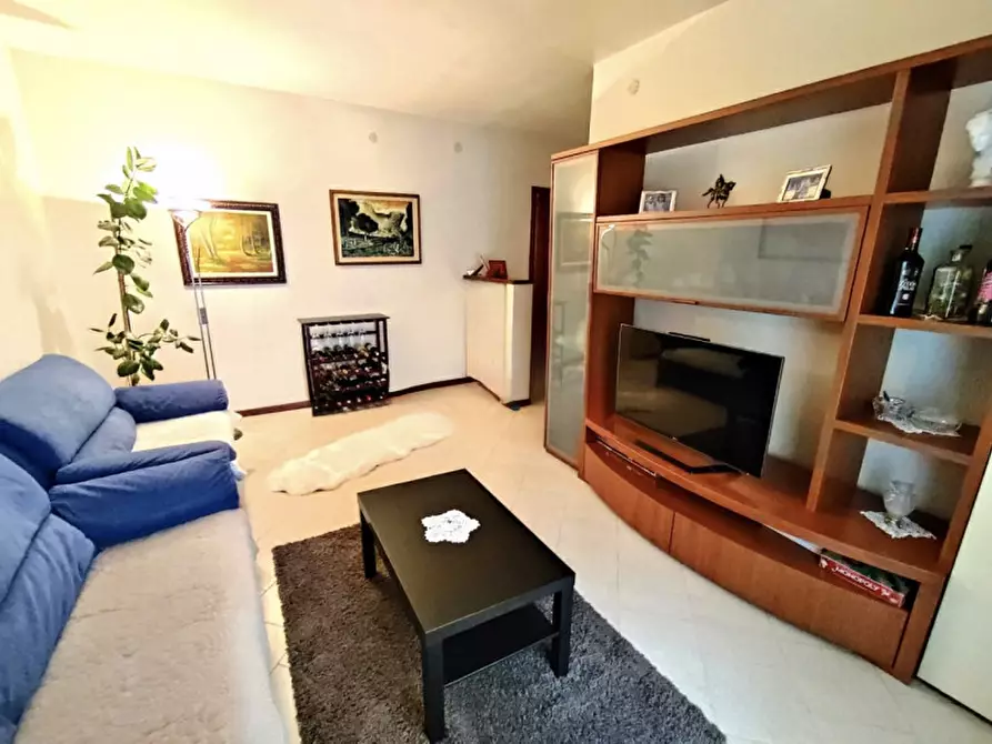 Immagine 5 di Appartamento in vendita  in via risorgimento a Motta Di Livenza