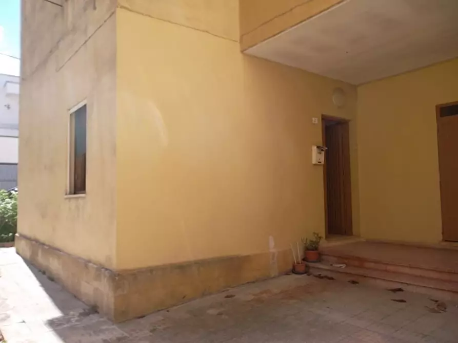 Immagine 3 di Appartamento in vendita  in Via Tripoli a Parabita