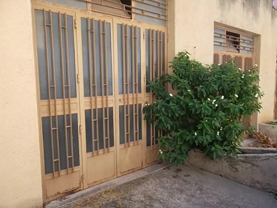 Immagine 16 di Appartamento in vendita  in Via Tripoli a Parabita