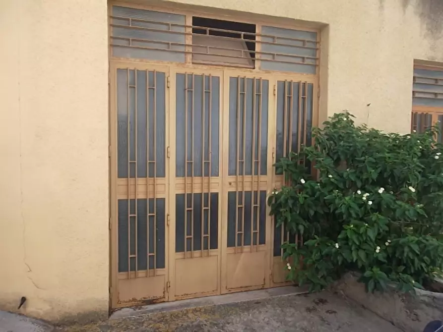 Immagine 17 di Appartamento in vendita  in Via Tripoli a Parabita