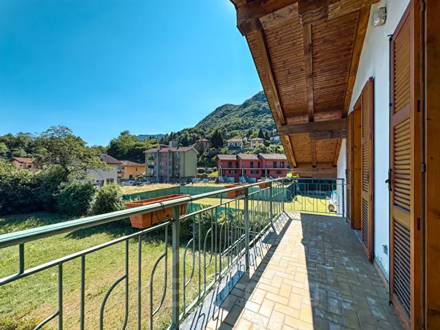 Immagine 54 di Casa indipendente in vendita  in Via Lago a Nonio