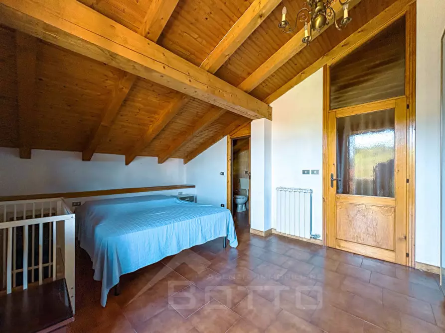 Immagine 57 di Casa indipendente in vendita  in Via Lago a Nonio