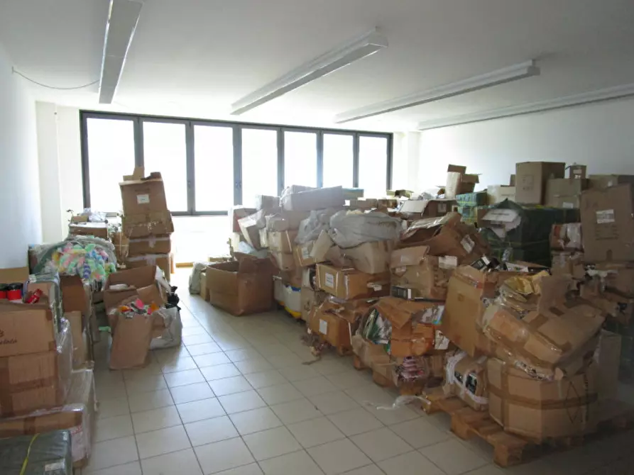 Immagine 2 di Ufficio in affitto  a Limena