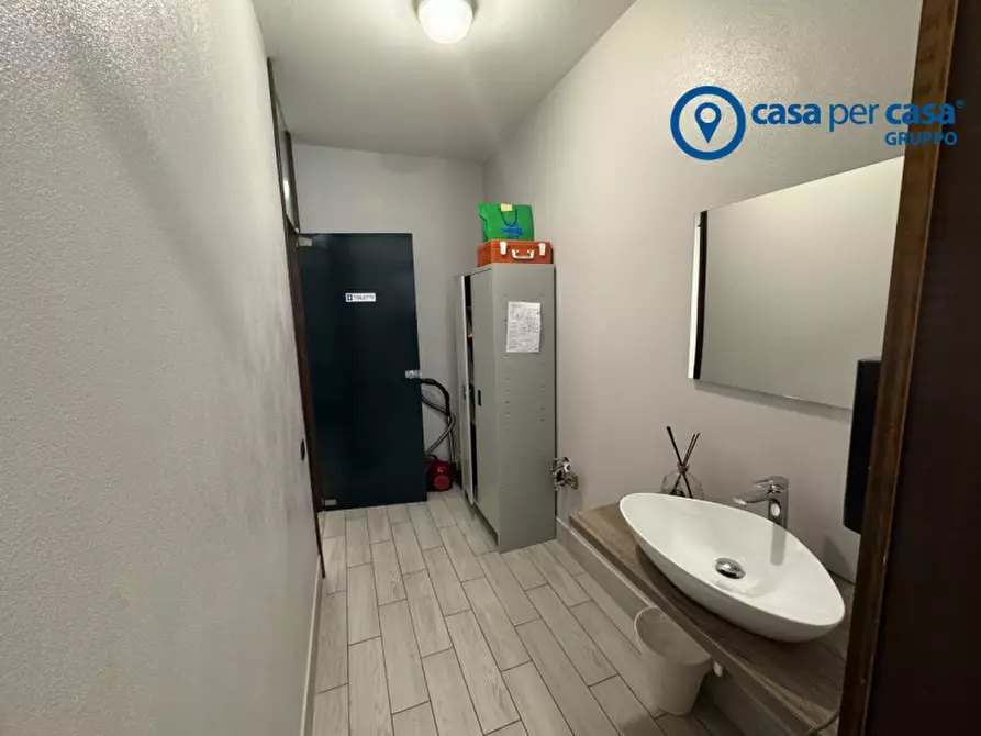 Immagine 23 di Ufficio in vendita  in Via Ugo Maneo 3 a Rovigo