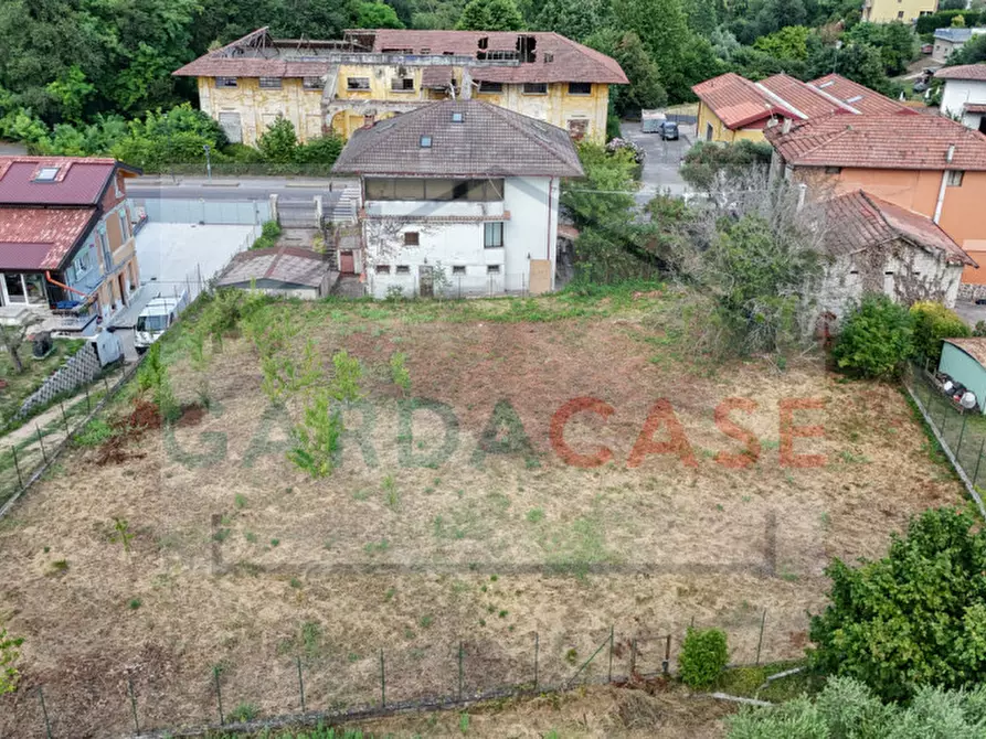Immagine 1 di Villa in vendita  a Manerba Del Garda
