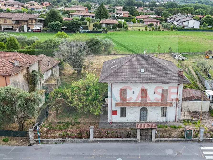 Immagine 3 di Villa in vendita  a Manerba Del Garda