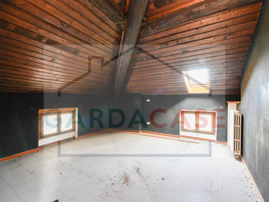 Immagine 17 di Villa in vendita  a Manerba Del Garda