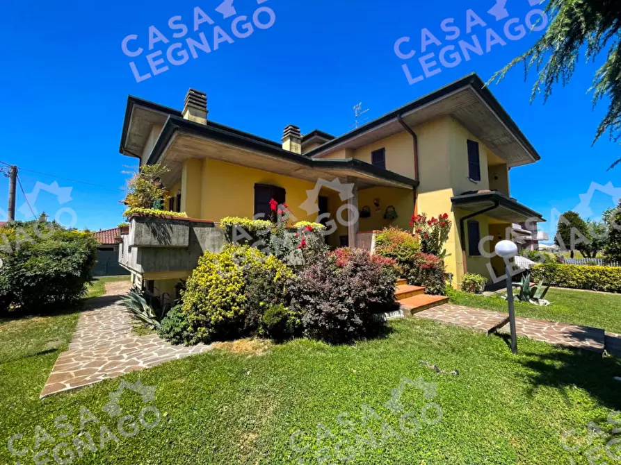 Immagine 1 di Villa in vendita  in Via del Bersagliere a Sanguinetto