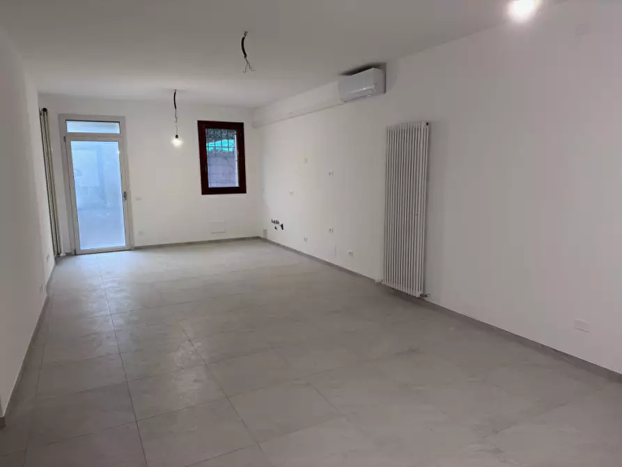 Immagine 2 di Appartamento in vendita  a Badia Polesine