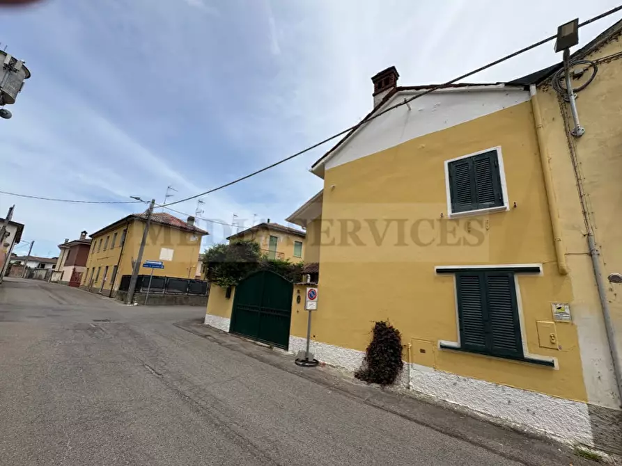 Immagine 3 di Casa indipendente in vendita  in via Roberto Cordara n° 13 a Dorno