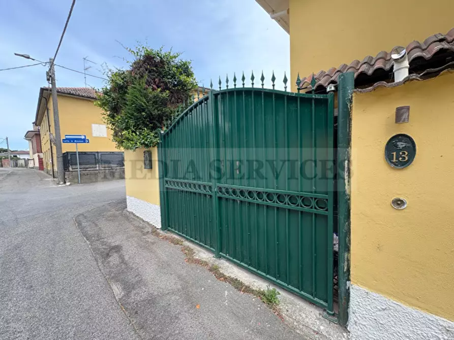 Immagine 4 di Casa indipendente in vendita  in via Roberto Cordara n° 13 a Dorno