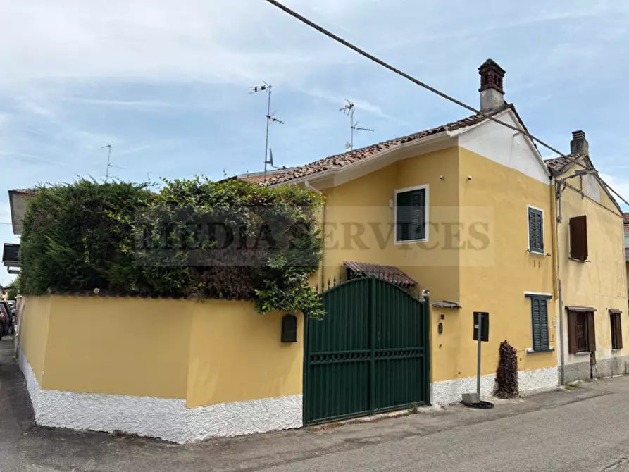 Immagine 23 di Casa indipendente in vendita  in via Roberto Cordara n° 13 a Dorno