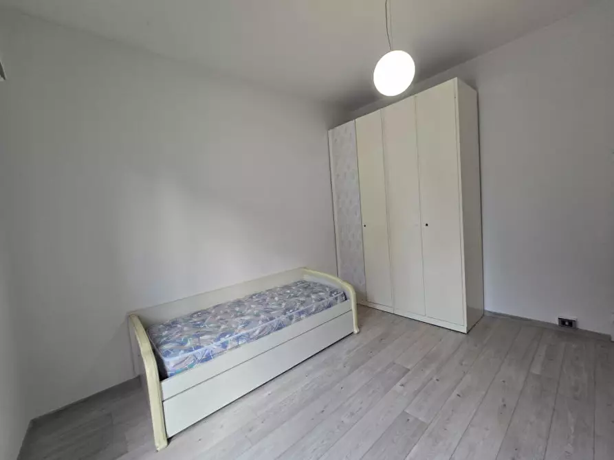 Immagine 3 di Camera in vendita  a Modena