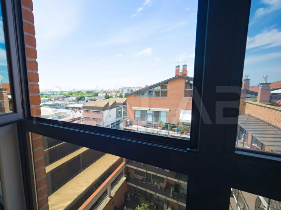 Immagine 19 di Attico in vendita  in via Mecenate 84 a Milano