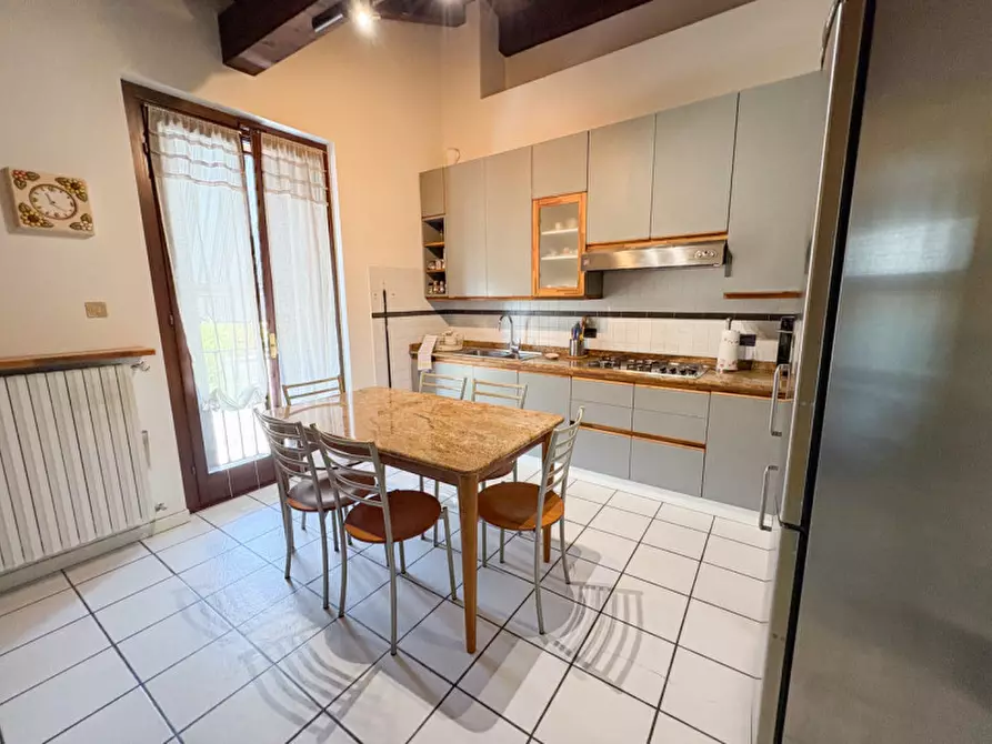 Immagine 12 di Villa in vendita  in VIA COMASINA 147 VERANO a Verano Brianza