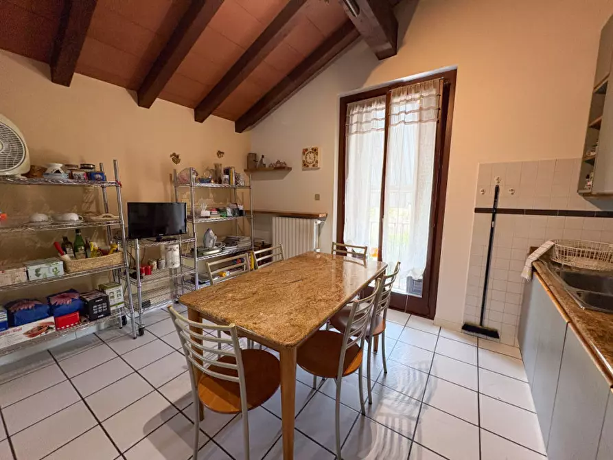 Immagine 13 di Villa in vendita  in VIA COMASINA 147 VERANO a Verano Brianza