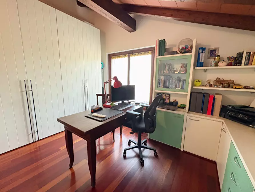 Immagine 21 di Villa in vendita  in VIA COMASINA 147 VERANO a Verano Brianza