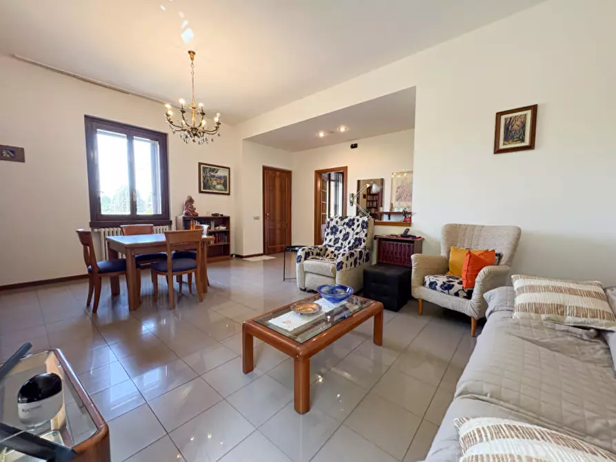 Immagine 31 di Villa in vendita  in VIA COMASINA 147 VERANO a Verano Brianza