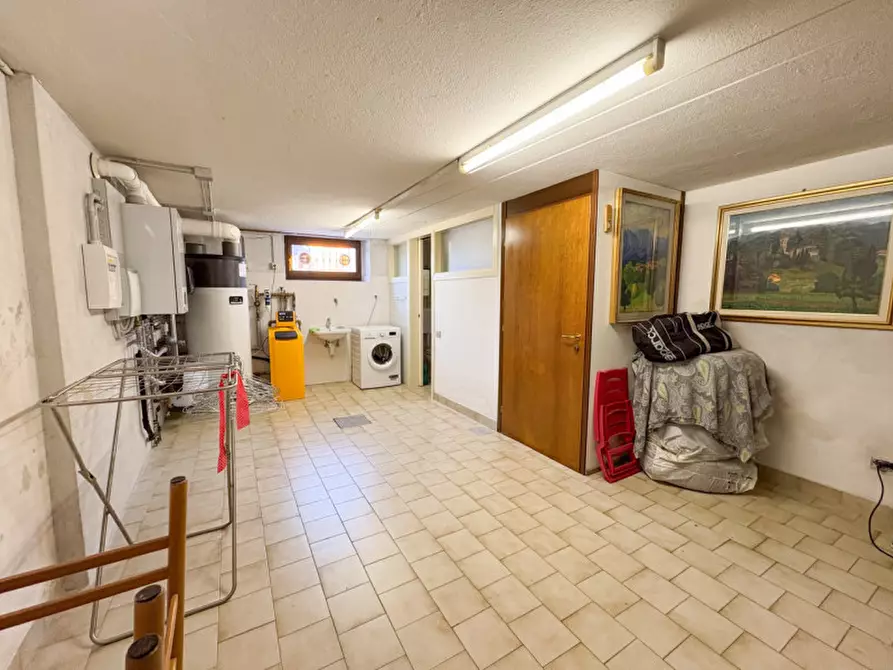 Immagine 45 di Villa in vendita  in VIA COMASINA 147 VERANO a Verano Brianza