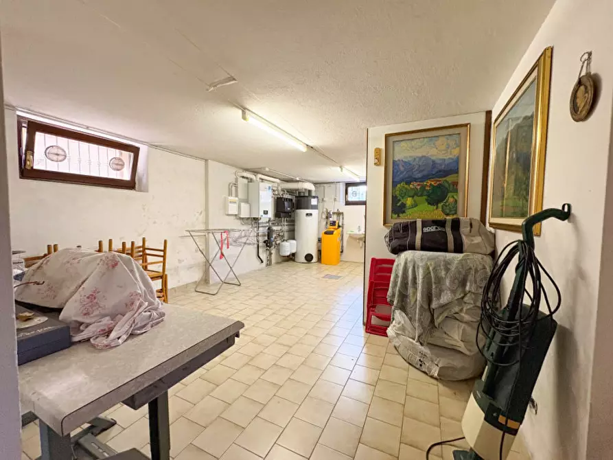 Immagine 46 di Villa in vendita  in VIA COMASINA 147 VERANO a Verano Brianza