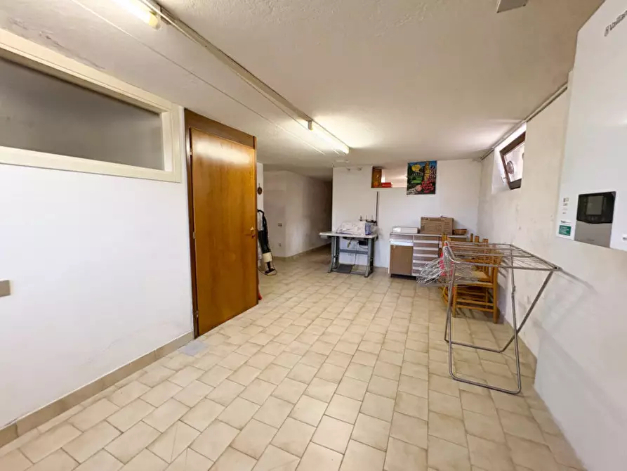 Immagine 48 di Villa in vendita  in VIA COMASINA 147 VERANO a Verano Brianza