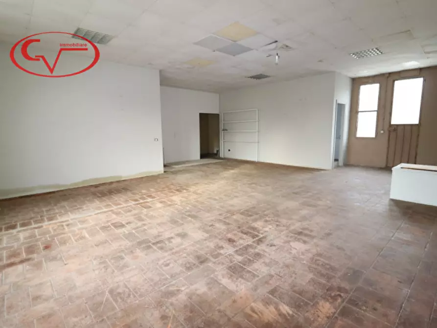 Immagine 18 di Attività commerciale in vendita  in levane a Montevarchi