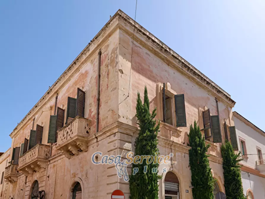 Immagine 1 di Palazzo in vendita  in Via Venezia a Gallipoli