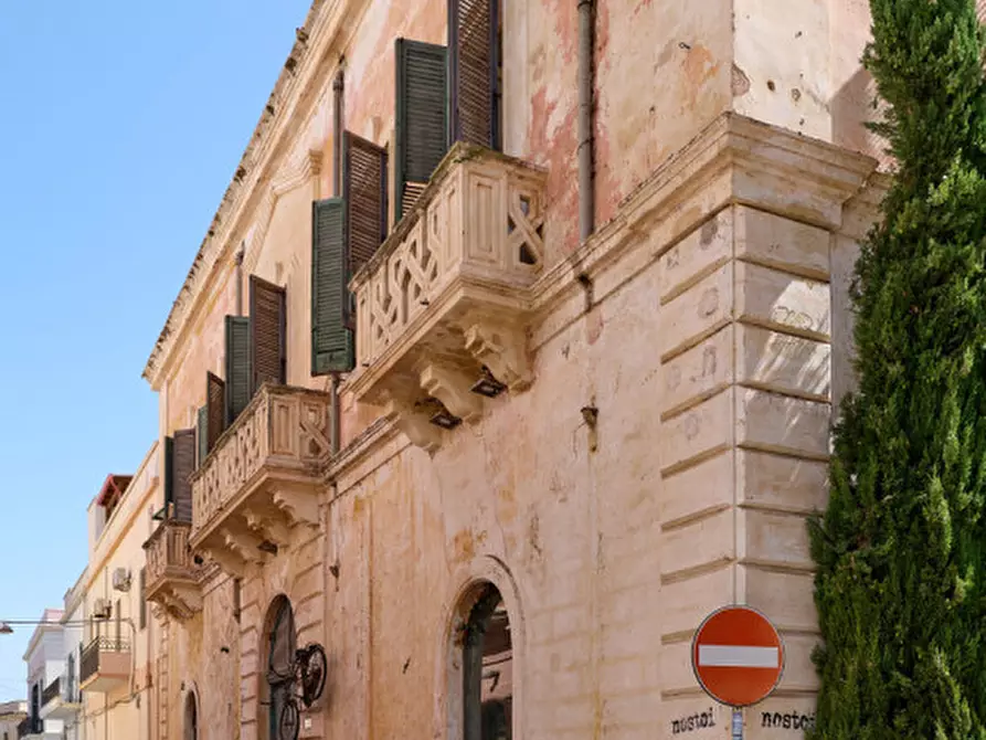 Immagine 4 di Palazzo in vendita  in Via Venezia a Gallipoli
