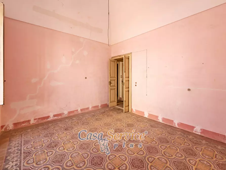 Immagine 22 di Palazzo in vendita  in Via Venezia a Gallipoli