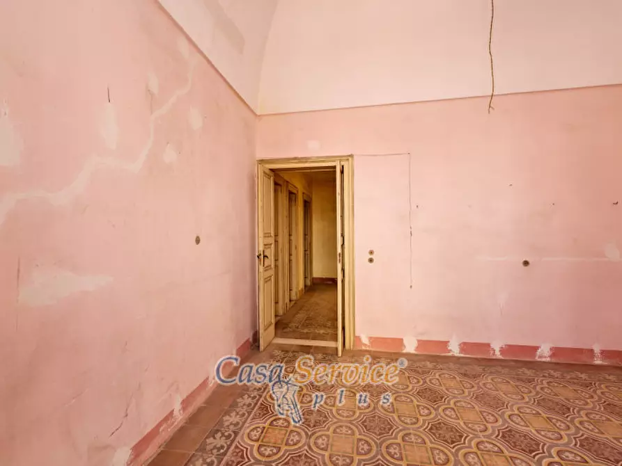 Immagine 24 di Palazzo in vendita  in Via Venezia a Gallipoli