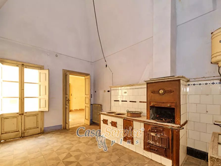 Immagine 27 di Palazzo in vendita  in Via Venezia a Gallipoli