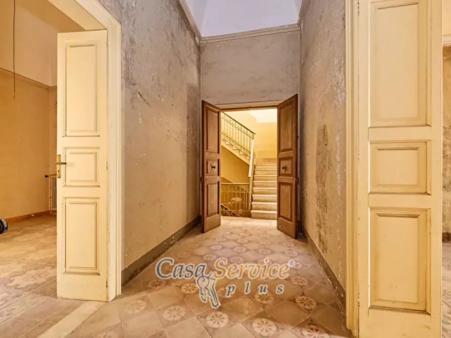 Immagine 32 di Palazzo in vendita  in Via Venezia a Gallipoli
