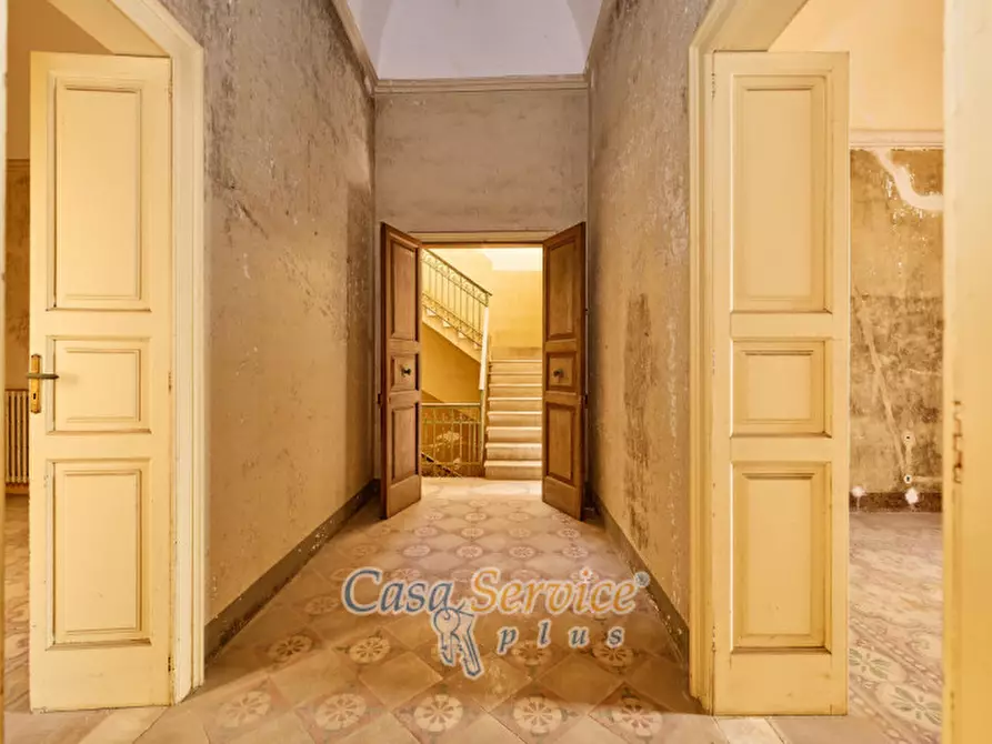 Immagine 33 di Palazzo in vendita  in Via Venezia a Gallipoli