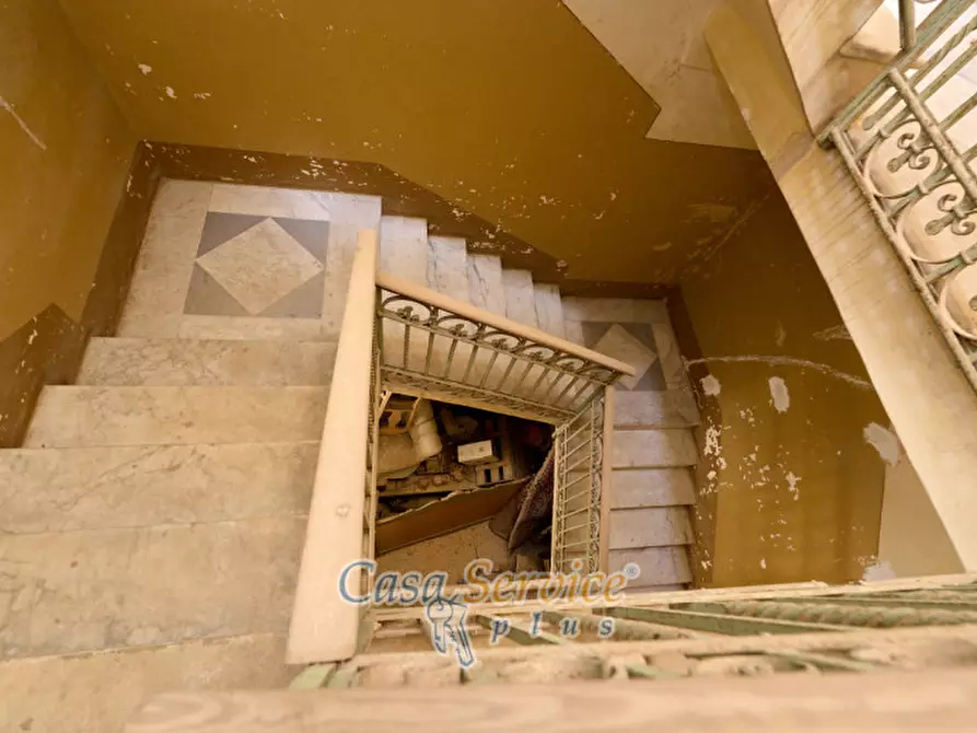 Immagine 38 di Palazzo in vendita  in Via Venezia a Gallipoli