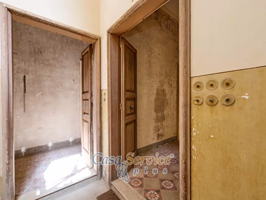 Immagine 39 di Palazzo in vendita  in Via Venezia a Gallipoli