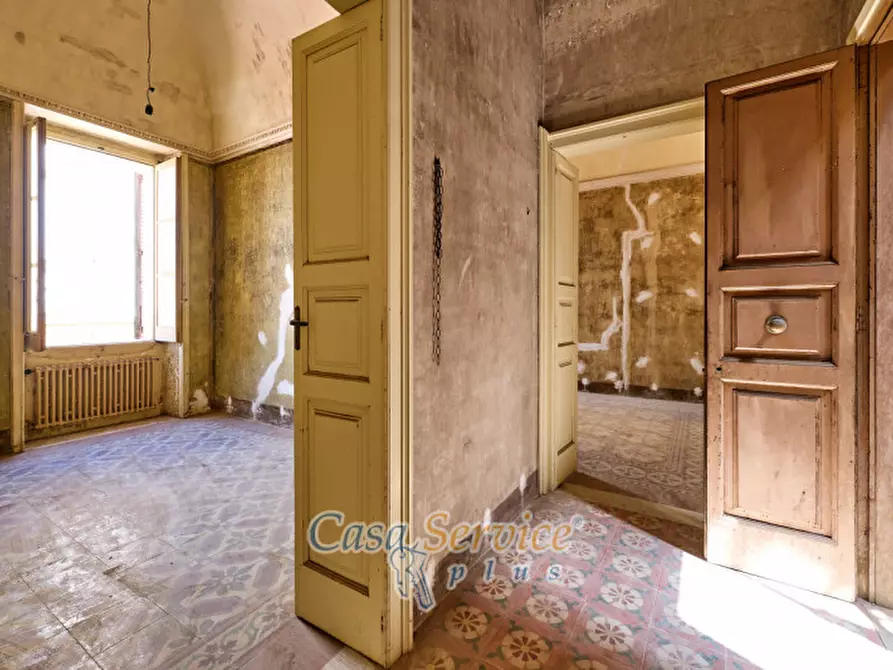 Immagine 42 di Palazzo in vendita  in Via Venezia a Gallipoli