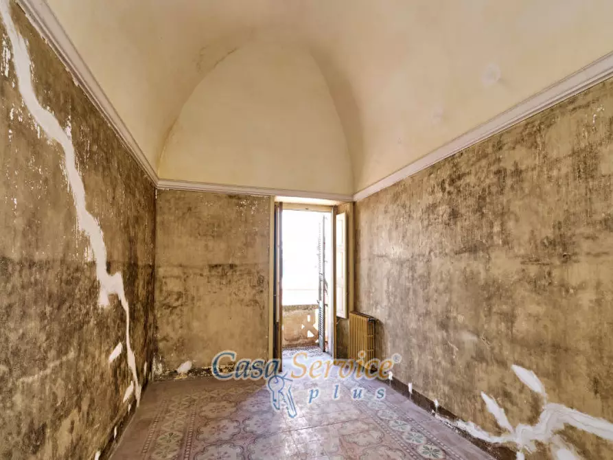 Immagine 43 di Palazzo in vendita  in Via Venezia a Gallipoli