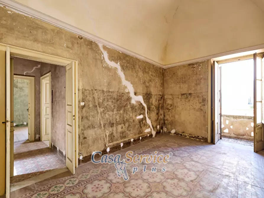 Immagine 44 di Palazzo in vendita  in Via Venezia a Gallipoli