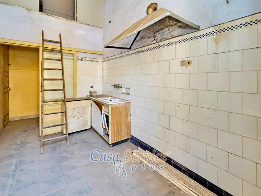 Immagine 57 di Palazzo in vendita  in Via Venezia a Gallipoli