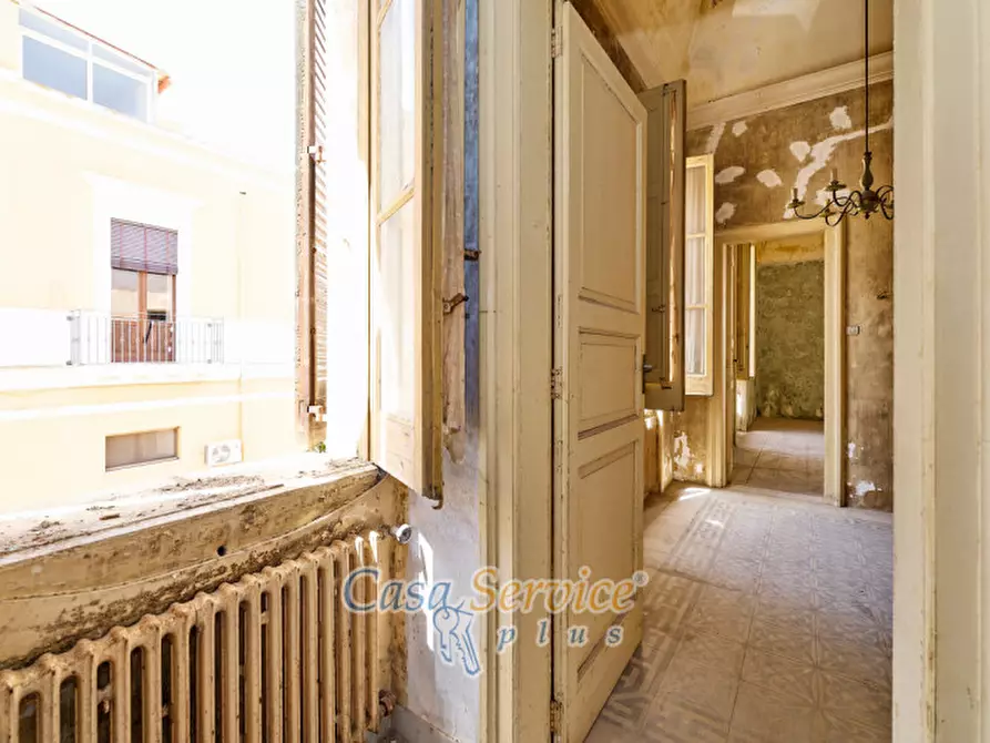 Immagine 60 di Palazzo in vendita  in Via Venezia a Gallipoli