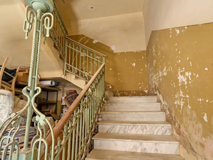 Immagine 63 di Palazzo in vendita  in Via Venezia a Gallipoli