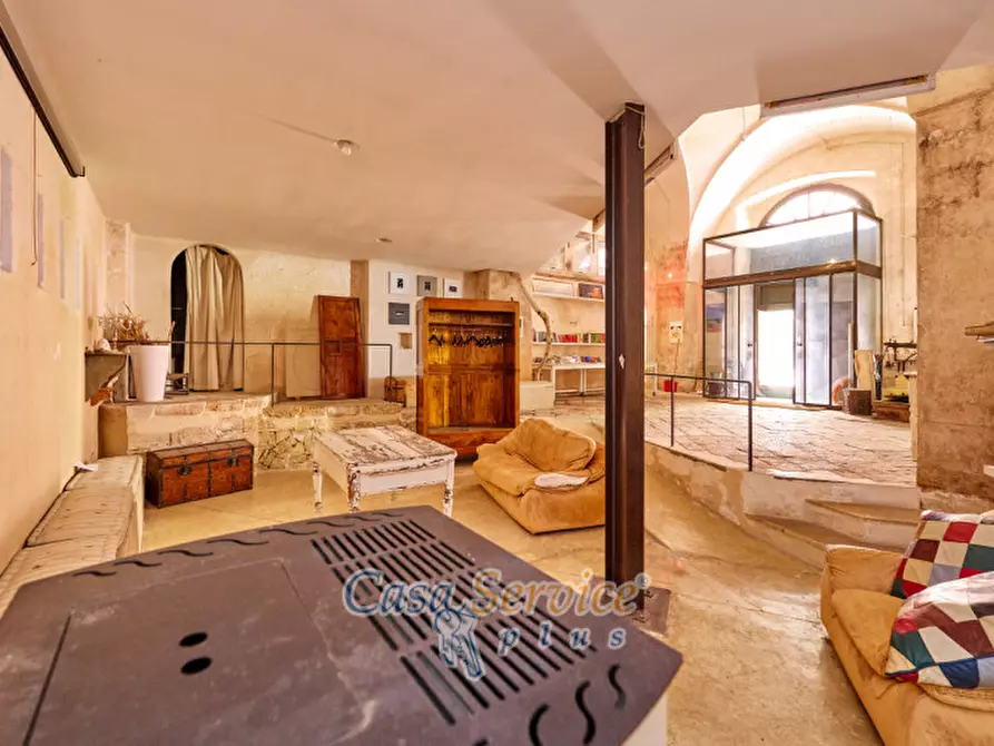 Immagine 79 di Palazzo in vendita  in Via Venezia a Gallipoli